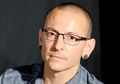 Chester Bennington Bunuh Diri: 3 Gejala Seorang Anak Alami Pelecehan Seksual