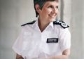 Wow, Untuk Pertama Kalinya Vogue Memasang Wajah Komisaris Polisi Perempuan Pertama di Inggris sebagai Cover Majalnya
