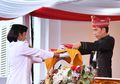 Ternyata Presiden Jokowi Lupa yang Diangkat Bakinya atau Benderanya Saja, Untung Pembawa Bakinya Baik Hati