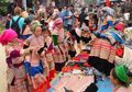 Inilah Para 'Highlander' dari Vietnam yang Selalu Berkumpul Setiap Sabtu dan Minggu