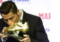 Kisah Sepasang Sepatu Usang Ronaldo yang ‘Berubah Wujud’ Menjadi Sepatu Emas
