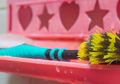 Segera Buang 9 Benda di Kamar Mandi Ini Jika Sudah Kedaluwarsa, Bahaya Jika Sampai Digunakan