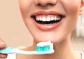 Kurang Percaya Diri karena Karang Gigi? Yuk Coba Hilangkan dengan 3 Tips Ini, Nomor 1 Gampang Banget