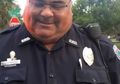Salut! Tak Pandang Bulu Polisi ini Menilang Anaknya Sendiri