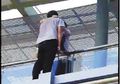 Luar Biasa, Dengan Pelukan dan Ciuman Gadis Ini Gagalkan Aksi Bunuh Diri Pemuda Tak Dikenalnya
