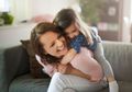 Bukan Hanya Sekedar Perasaan Saja, Ternyata Melahirkan Memang Buat Usia Perempuan Jadi Jauh Lebih Tua