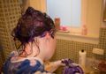 Peringatan Bagi yang Suka Gunakan Cat Rambut! Wanita Ini Sakit Sirosis Karena Sering Mengecat Rambutnya