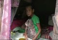 Hidup Dalam Gubuk Berukuran 1x1,5 Meter, Nenek Adawiyah Berjuang Menyambung Hidup Seorang Diri