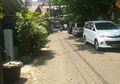 Sering Terganggu dengan Mobil Tetangga yang di Parkir di Depan Rumah? Ini Jalur Hukum yang Bisa Anda Tempuh!