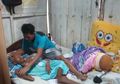Remaja di Kendal Ini Selalu Kesakitan Tiap Bergerak, Sang Ayah Tinggalkan Pekerjaan demi Merawatnya