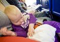 Berlibur Bersama Bayi? Baca Dulu Tips Membawa Bayi di Pesawat Berikut Ini!