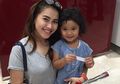 Sering Dibully Netizen, Ayu Ting Ting Buat Harapan Mengharukan Buat Sang Anak