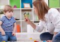 Cara Mengatasi Sifat Posesif Anak