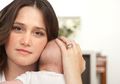 Bayi Hanya Mau Tidur Kalau Digendong? Ini Solusinya