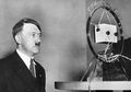 Studi Pada Gigi Hitler Berhasil Ungkap Waktu dan Penyebab Kematiannya