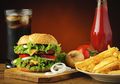 Ini yang Terjadi Pada Tubuh Saat Makan Fast Food