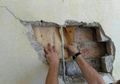 Penemuan Dokumen Holocaust di Balik Dinding Apartemen di Budapest
