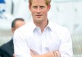Ditegur Ratu Elizabeth II, Pangeran Harry Cukur Jenggot