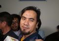 Kirim Karangan Bunga Sendiri, Saipul Jamil Juga Nyanyikan Lagu Ciptaannya saat Sidang
