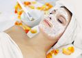 Agar Tak Merusak Kulit, Inilah Cara Menggunakan Scrub Wajah untuk Kulit Kering dan Sensitif