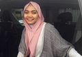 Rina Nose Mendadak Buka Hijab, Apa Alasannya?