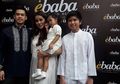 Lihat Foto Hamil Olla Ramlan Bareng Keluarga di Hotel Bintang 5, Wajah Anak Pertamanya Bikin Salah Fokus!