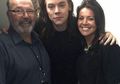Ayah Tiri Harry Styles Tutup Usia, Anggota One Direction Ikut Belasungkawa