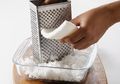 Ini Dia Tips Jitu Agar Kelapa Parut Tidak Mudah Basi