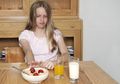 Eating Disorder atau Gangguan Makan Sangat Berbahaya, Ini 5 Tips Mudah untuk Bantu Seseorang yang Mengalaminya
