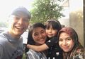 So Sweet! Ben Kasyafani Tiba-Tiba Pamer Foto Kebersamaannya dengan Istri, Marshanda, dan Anaknya di Sosmed