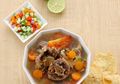 Nikmatnya Kuah dan Lembutnya Daging dalam Semangkuk Sup Buntut Spesial