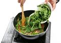 Mau Tumis Kangkung yang Lebih Enak? Intip Tips Jitunya Berikut Ini, Mudah Banget, Kok!