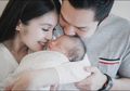 Kira-Kira, Sandra Dewi Ngidam Apa Sampai Bisa Punya Anak Super Tampan, Ya?