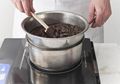 Mau Buat Cokelat Sendiri? Ini Trik Mudah Agar Cokelat Batang Mudah Leleh