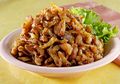 Mau Lauk Mudah Tapi Bisa Bikin Tambah Nasi? Ayam Suwir Goreng Bumbu Ketumbar Ini Solusinya