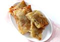 Hanya Dengan Kulit Lumpia, Kita Bisa Buat Martabak Pisang Kismis Ini