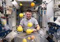 Walau Sulit Makan, Ternyata Ada Camilan Ringan Favorit Para Astronot Saat di Luar Angkasa