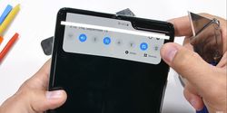 Uji Daya Tahan Samsung Galaxy Fold Versi Terbaru, Yakin Kuat?
