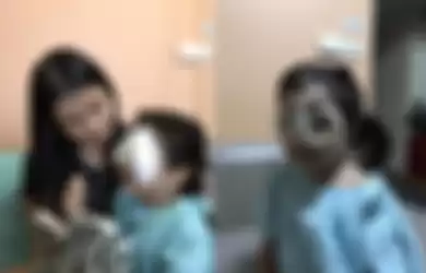 Seorang anak terpaksa melakukan operasi mata.
