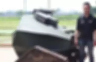 Bachtiar, direktur perusahaan pembuat Tank Robot WAR-V1 untuk TNI AD