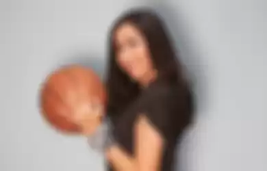 Nona Aisyah dan basket kemanjaannya