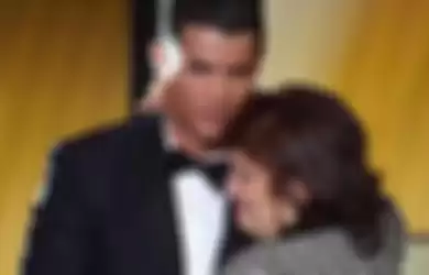 Maria Dolores dan Ronaldo