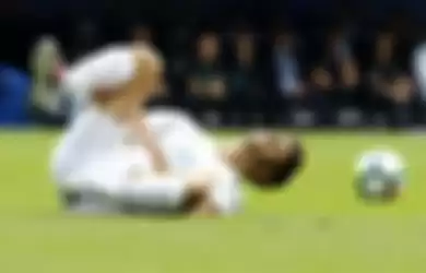 Asensio Cedera gara-gara iritasi abis nyukur bulu kaki