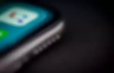 Apple Siapkan Paten Layar Fleksibel yang Bisa Dilipat buat iPhone