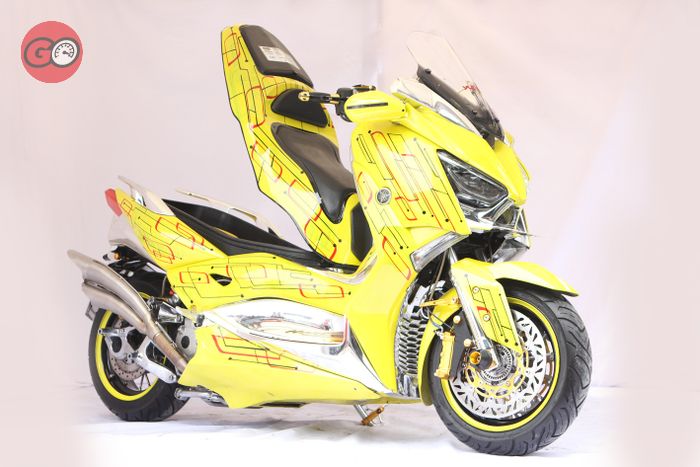 Yamaha Xmax Juara Customaxi Bali Ini Habiskan Rp 50 Juta Buat Modif Motorplus Online Com