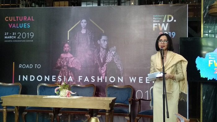 Presdien IFW 2019 sekaligus Ketua Umum APPMI, Poppy Dharsono, menjelaskan tema besar tahun ini di Sofia The Gunawarman, Rabu (23/1/2019)