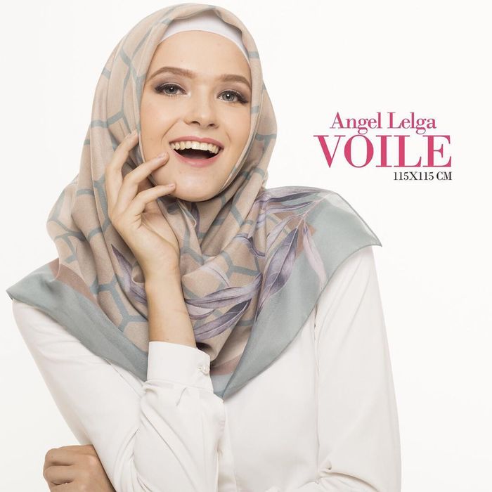 Scarf by Angell Elga