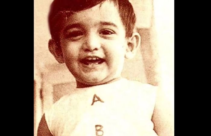 Sosok Amir Khan semaca kecil