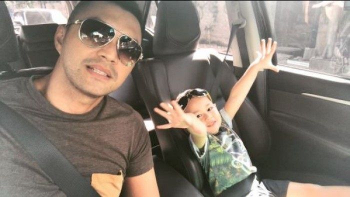 Anjasmara dan cucu pertamanya