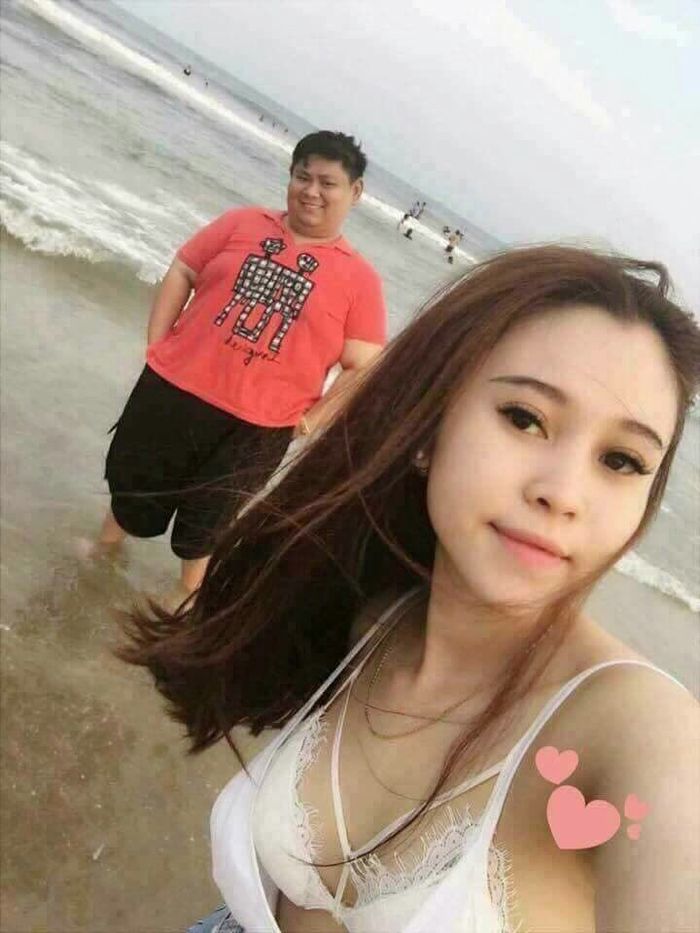 gadi cantik dan pacarnya yang gendut